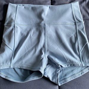 size 6 Lulu lemon shorts